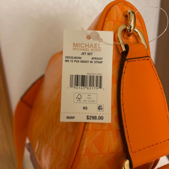 NEW MK crossbody with coin pouch - Picture 2 of 2